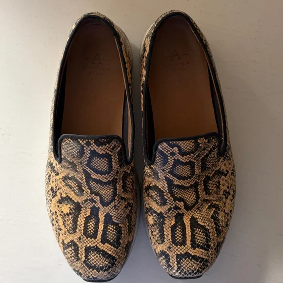 Aquatalia embossed leather sneakers - Picture 5 of 11